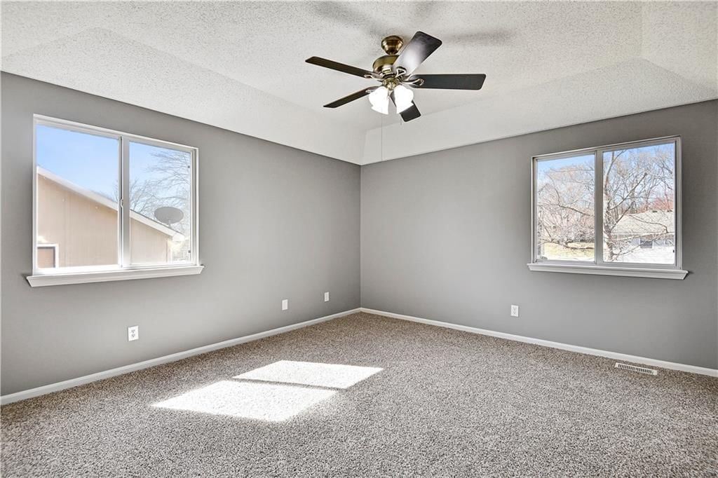 1116 NE PIERCE Place — photo 16
