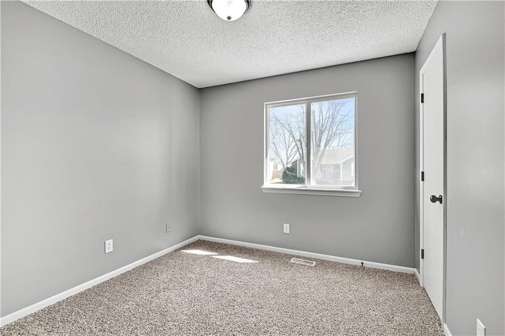 1116 NE PIERCE Place — photo 18
