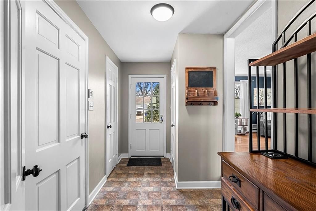 7700 W 95th Terrace — photo 16
