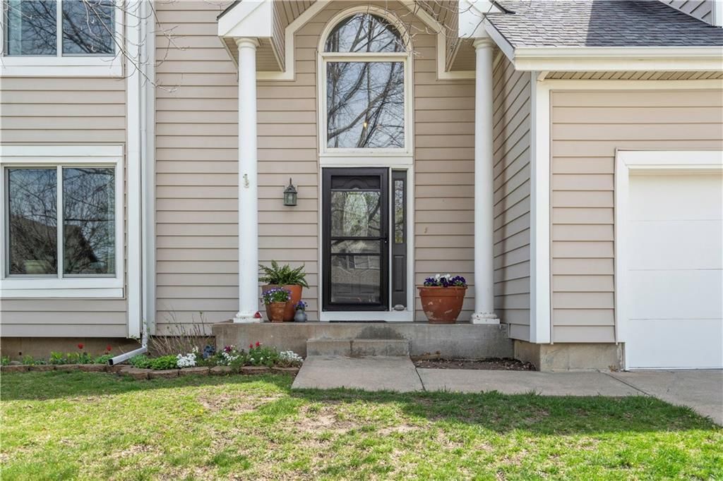 15551 S APACHE Circle — photo 3