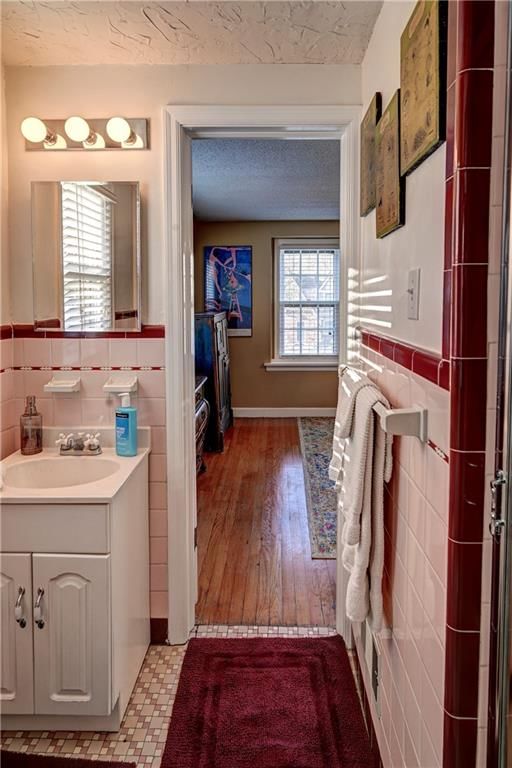 615 E 73rd Street — photo 37