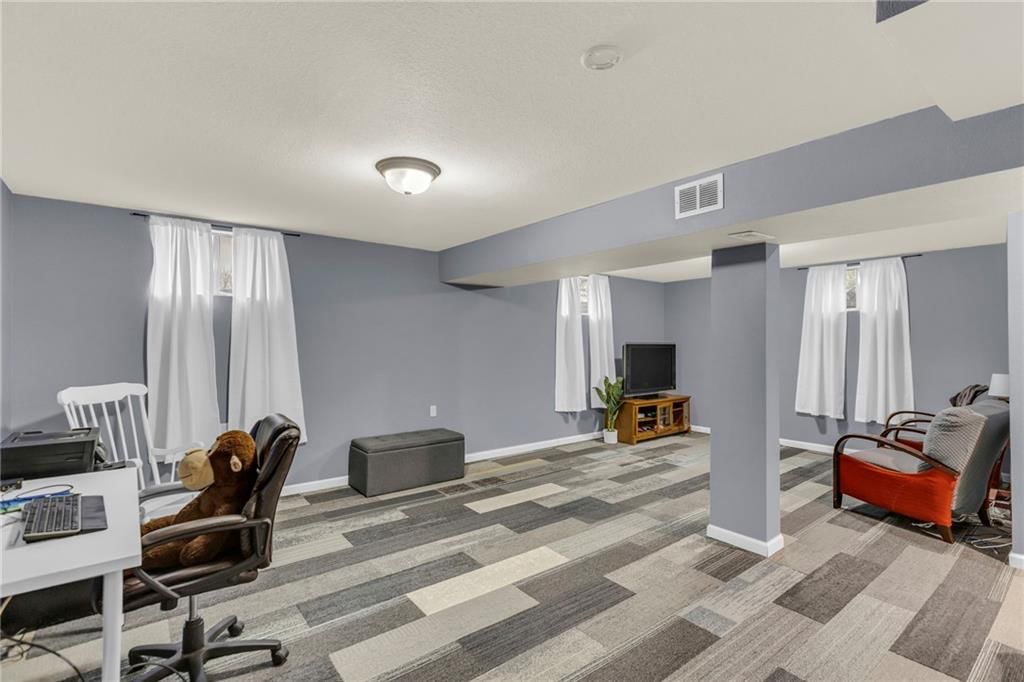1503 W 2nd Street — photo 23
