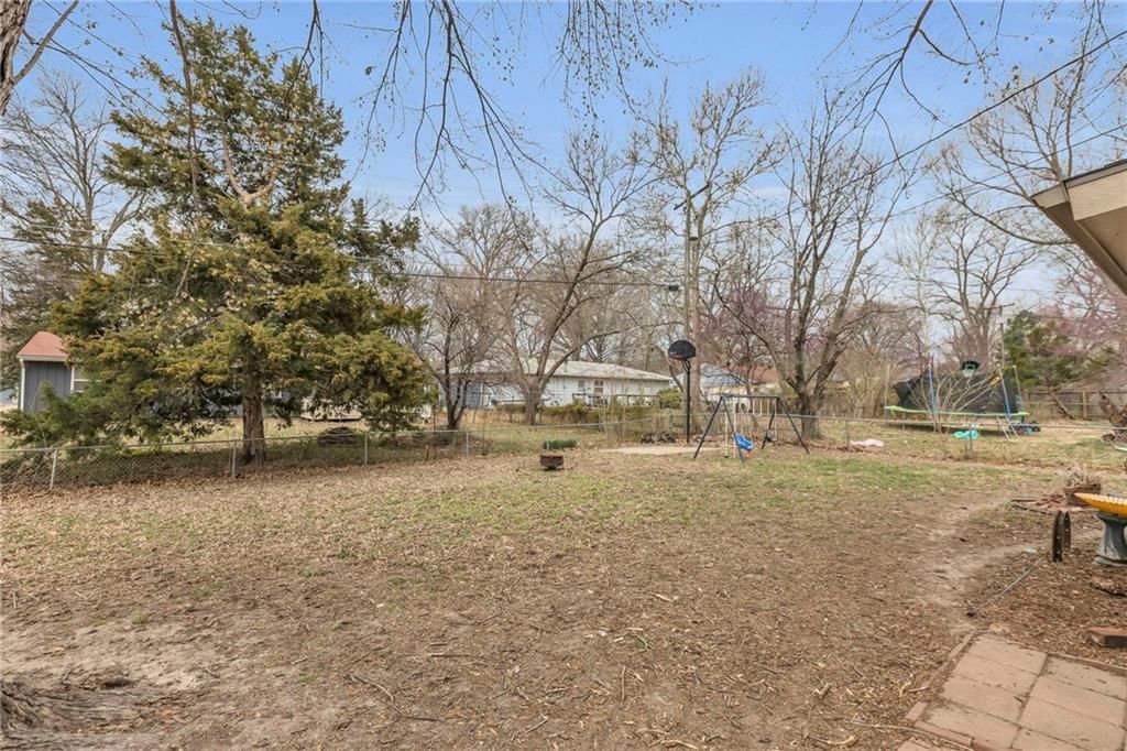 1503 W 2nd Street — photo 27