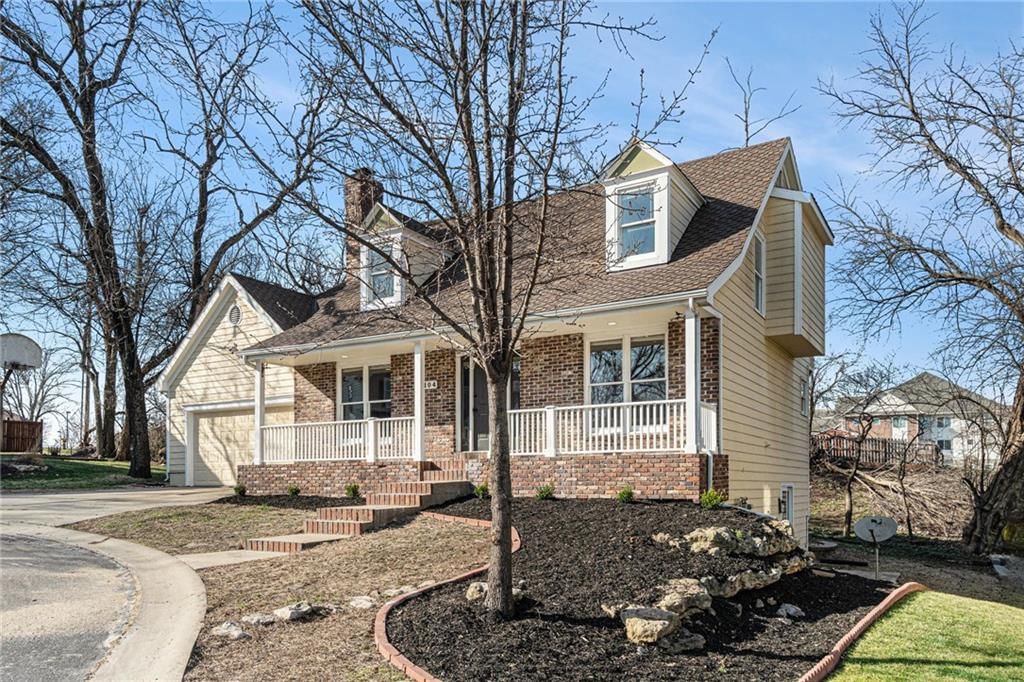 1104 Williamsburg Place — photo 3