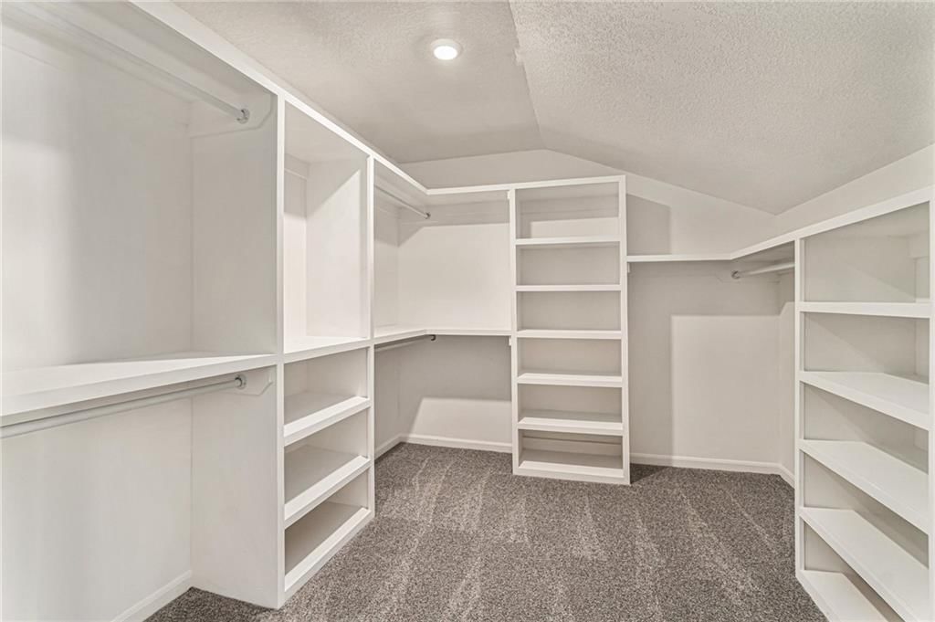 1104 Williamsburg Place — photo 21