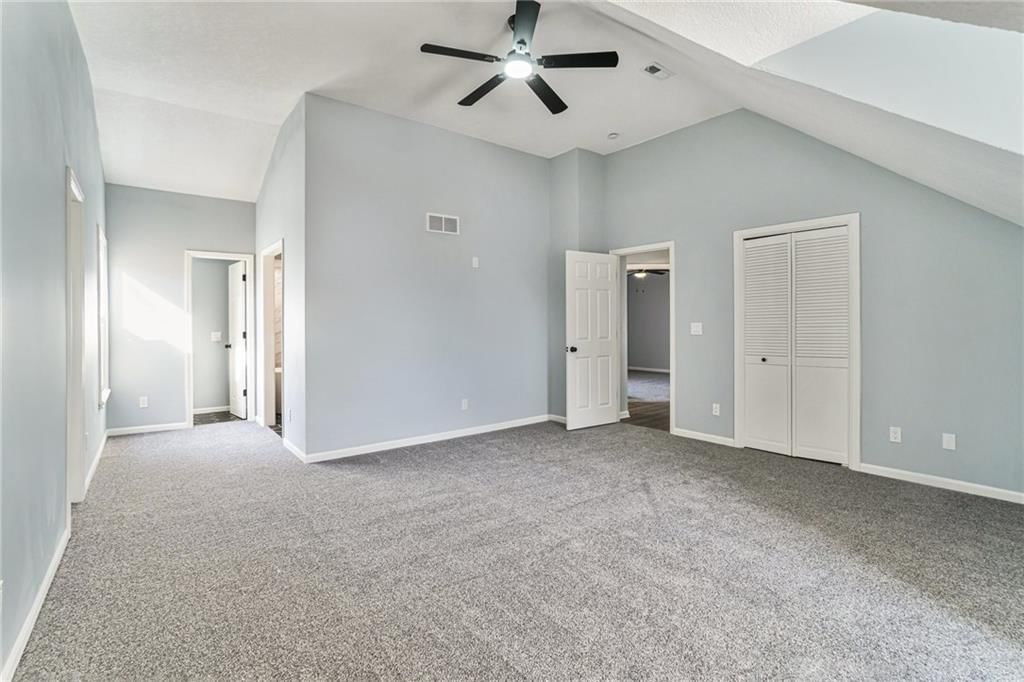 1104 Williamsburg Place — photo 30