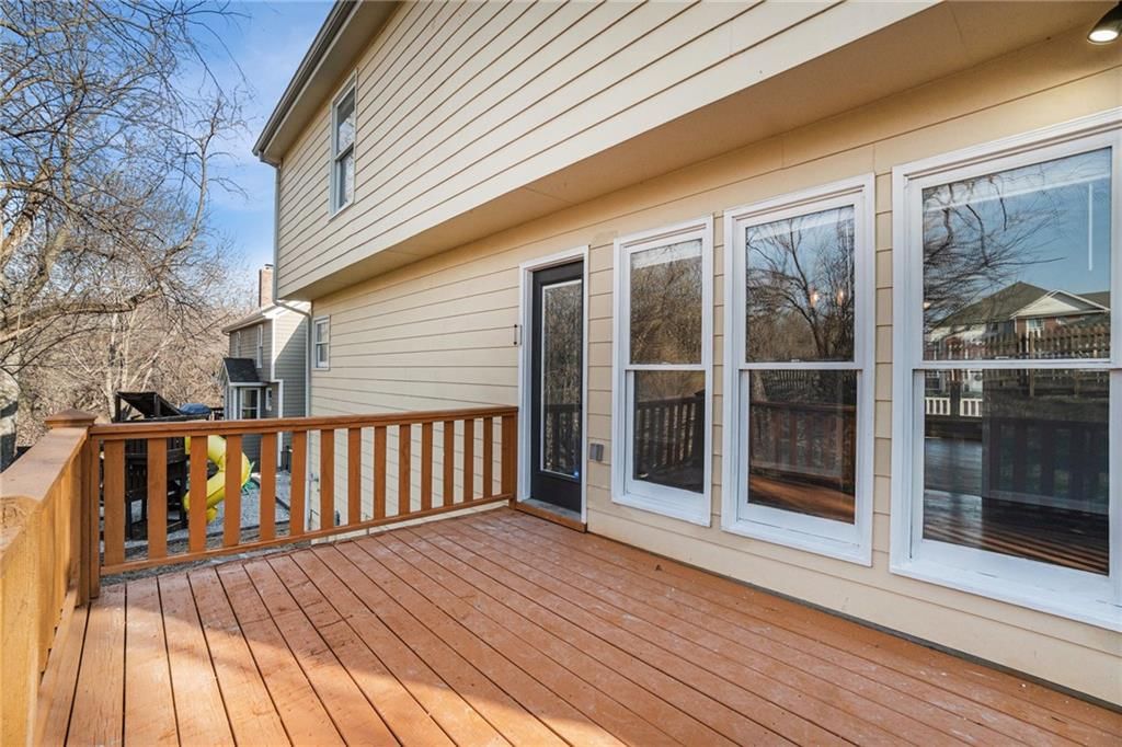 1104 Williamsburg Place — photo 34