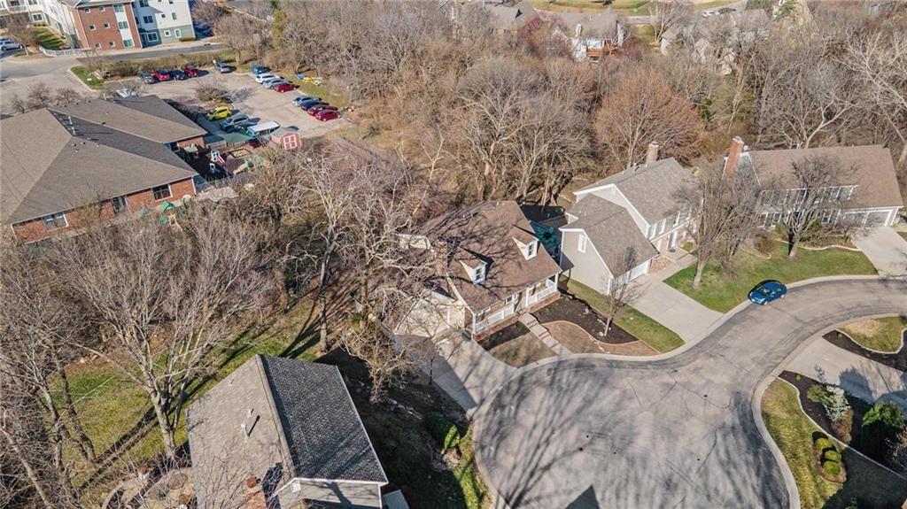 1104 Williamsburg Place — photo 41
