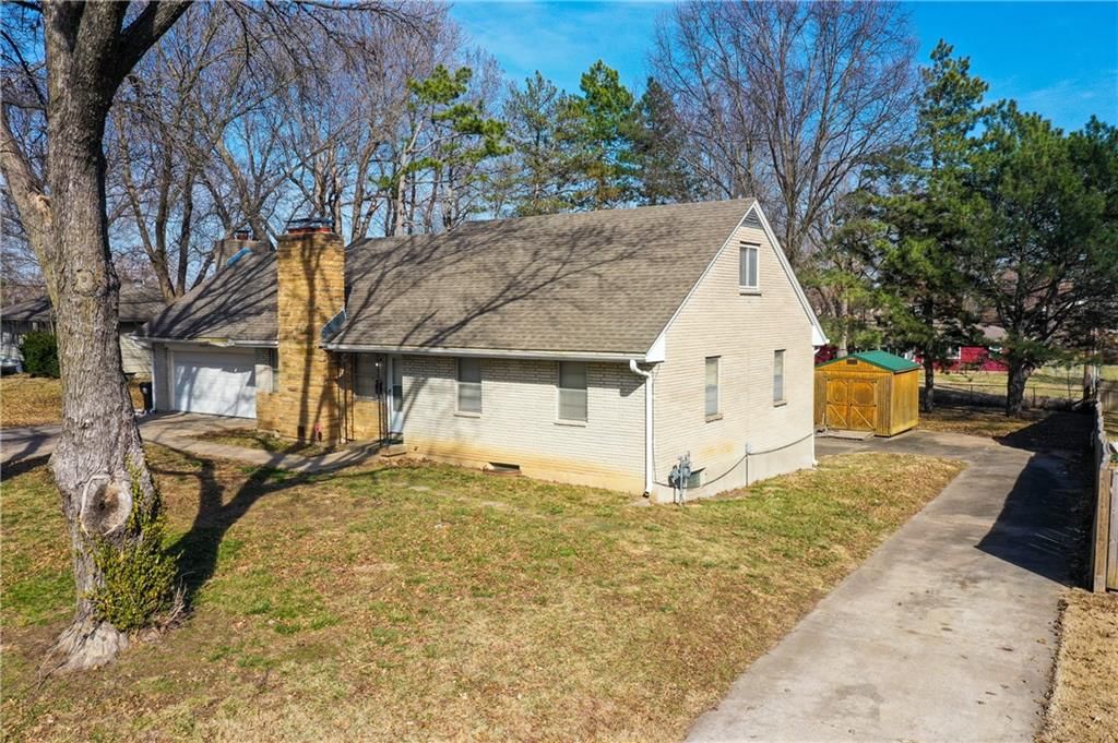 2311 QUEEN RIDGE Drive — photo 4