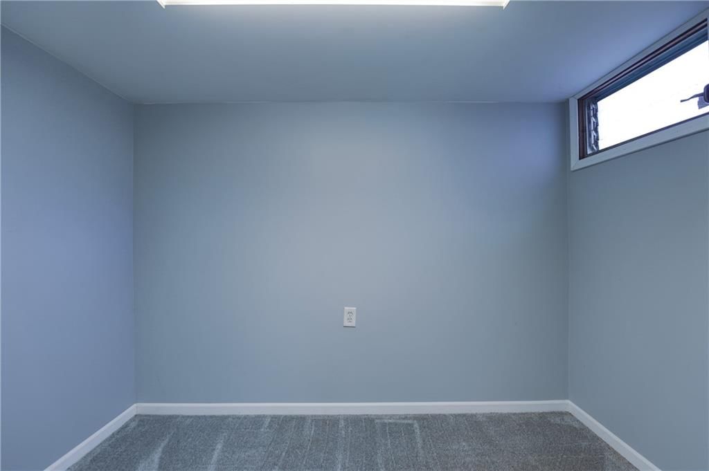 2311 QUEEN RIDGE Drive — photo 48