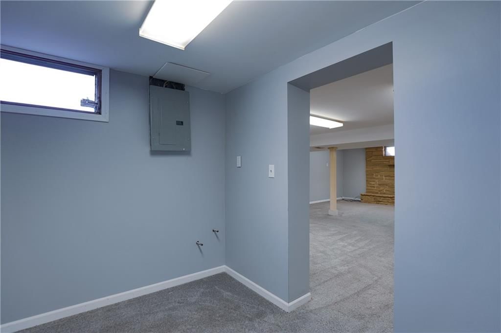 2311 QUEEN RIDGE Drive — photo 49