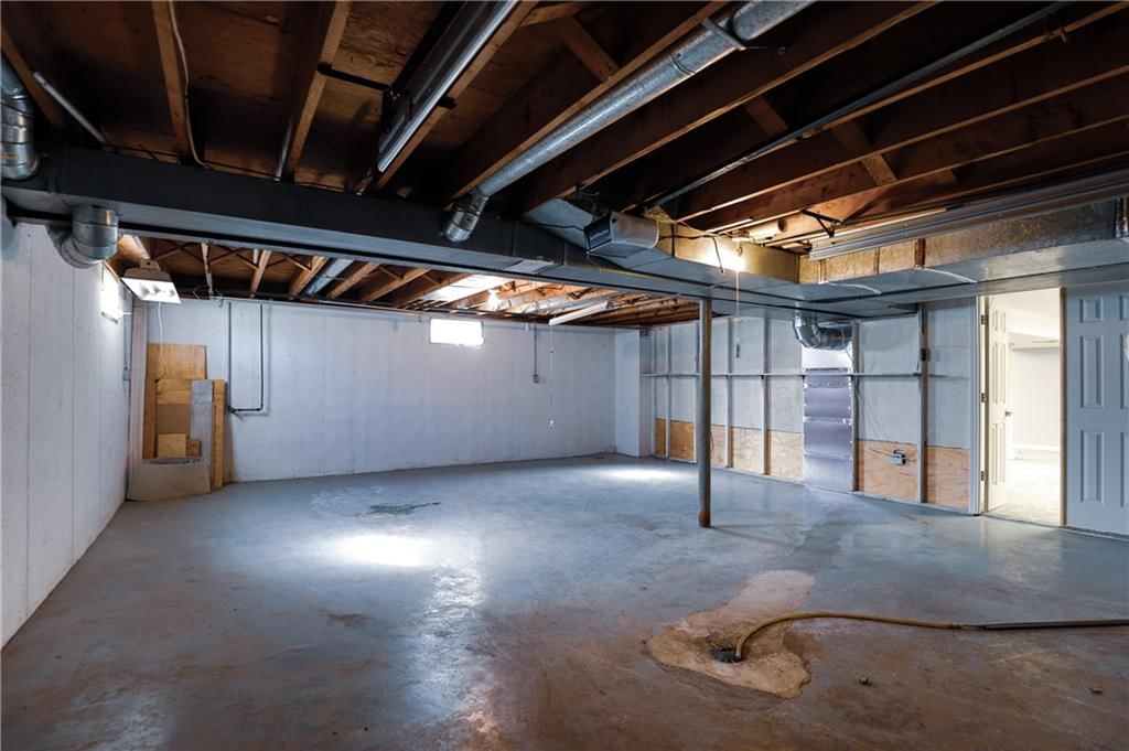 2311 QUEEN RIDGE Drive — photo 51