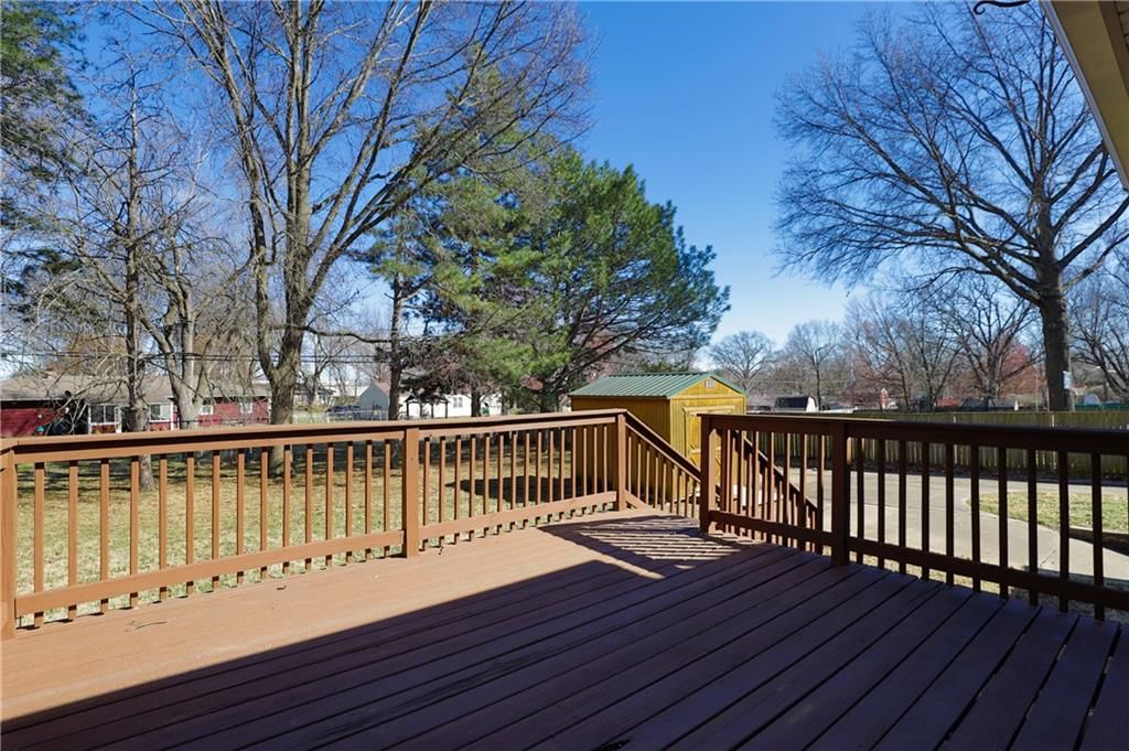 2311 QUEEN RIDGE Drive — photo 56