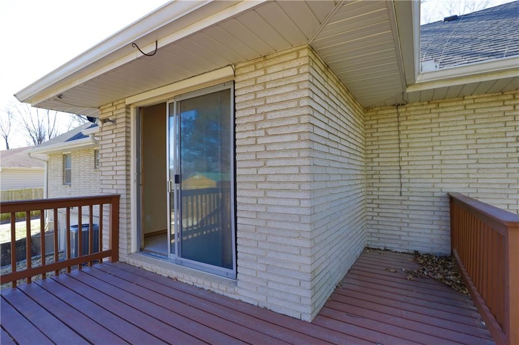 2311 QUEEN RIDGE Drive — photo 57