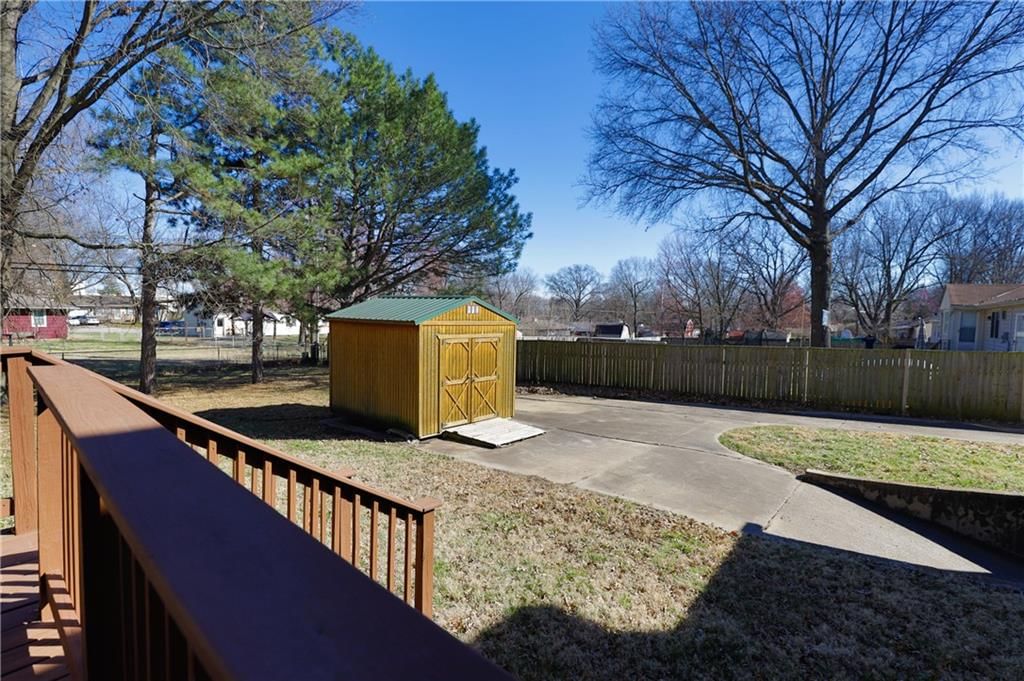 2311 QUEEN RIDGE Drive — photo 61