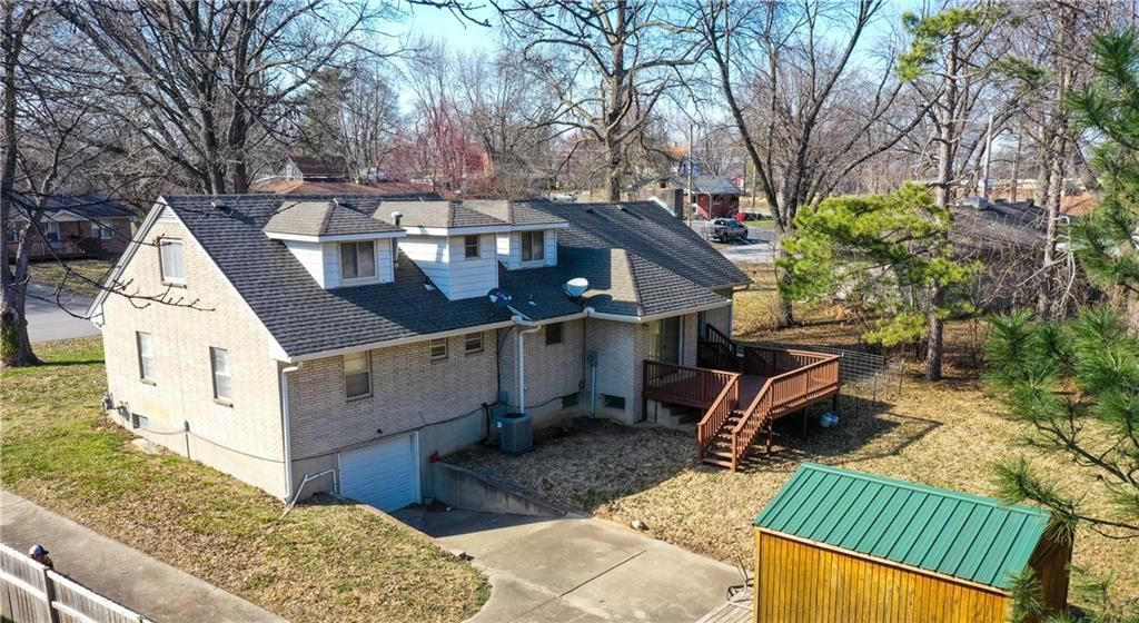 2311 QUEEN RIDGE Drive — photo 63
