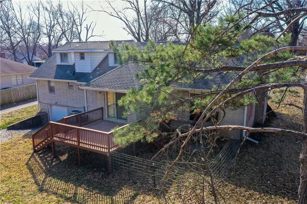 2311 QUEEN RIDGE Drive — photo 64