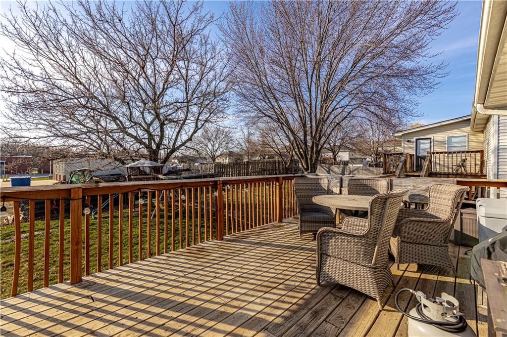 208 Summer Place — photo 28