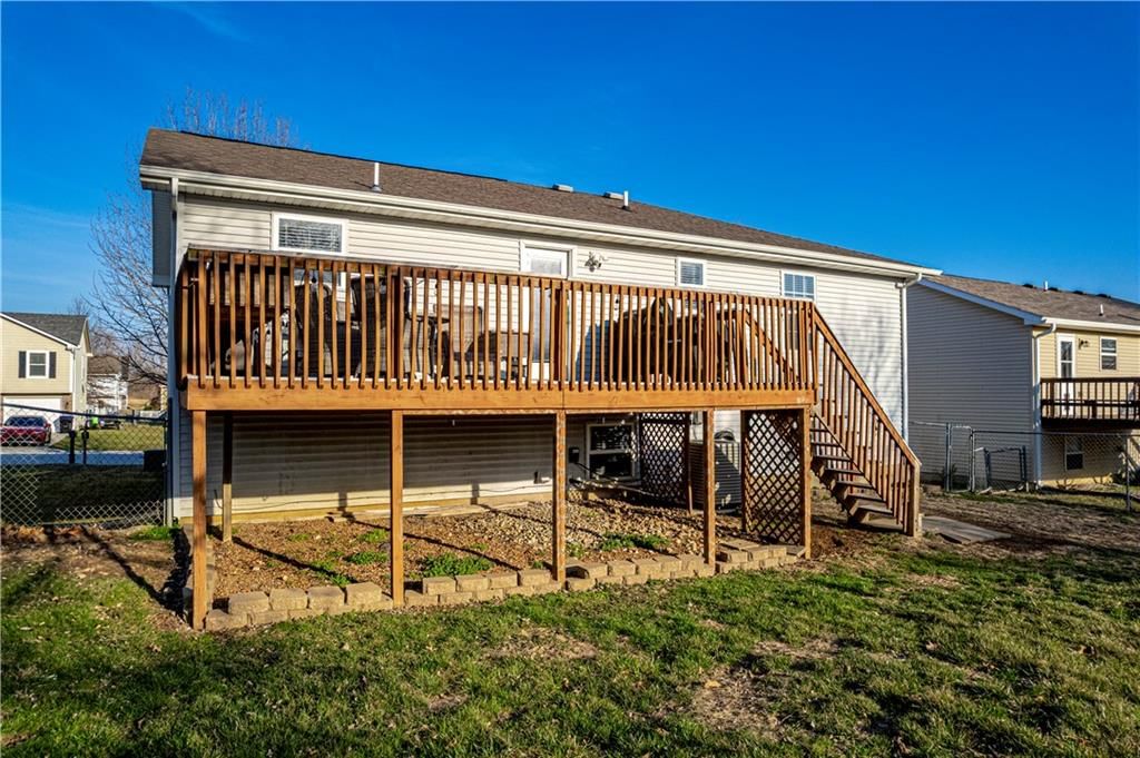 208 Summer Place — photo 30