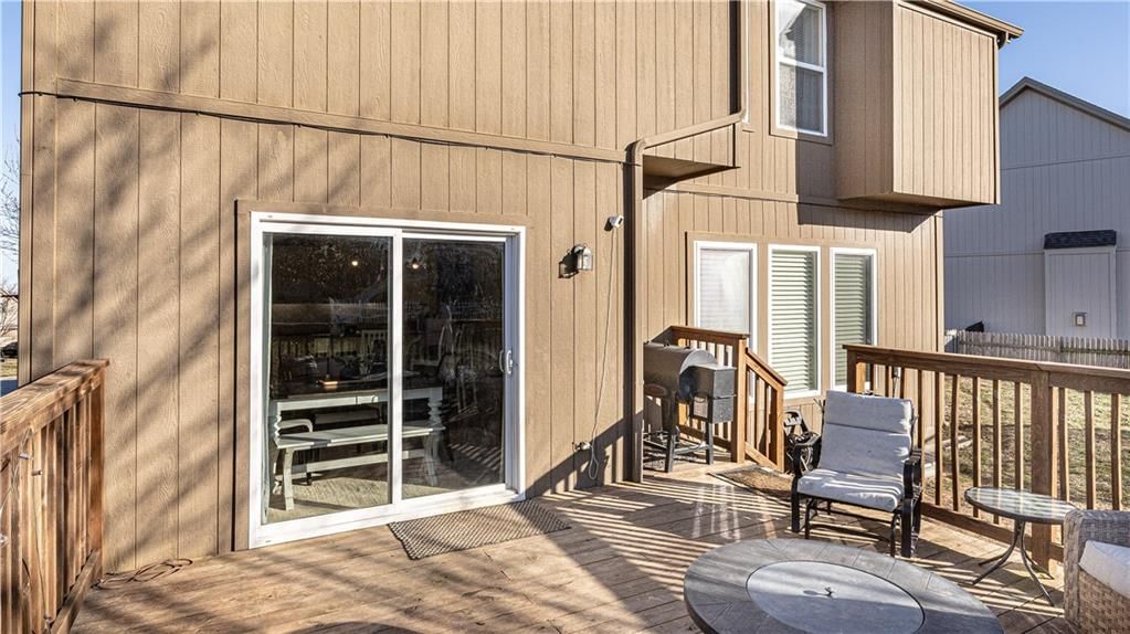 2317 NE 23rd Street — photo 24