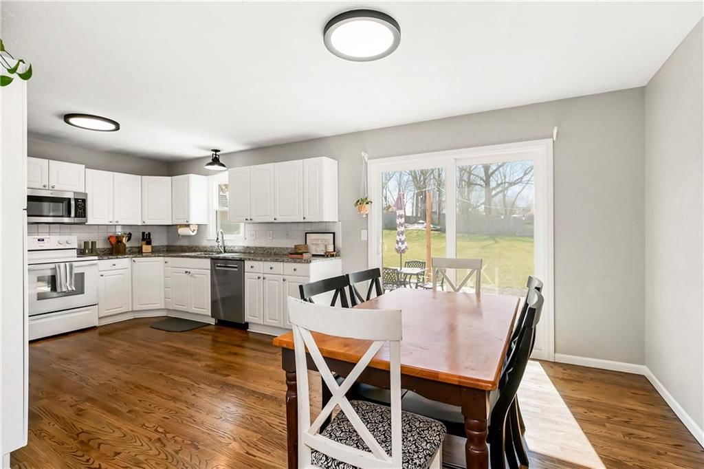 34135 W 84th Terrace — photo 8