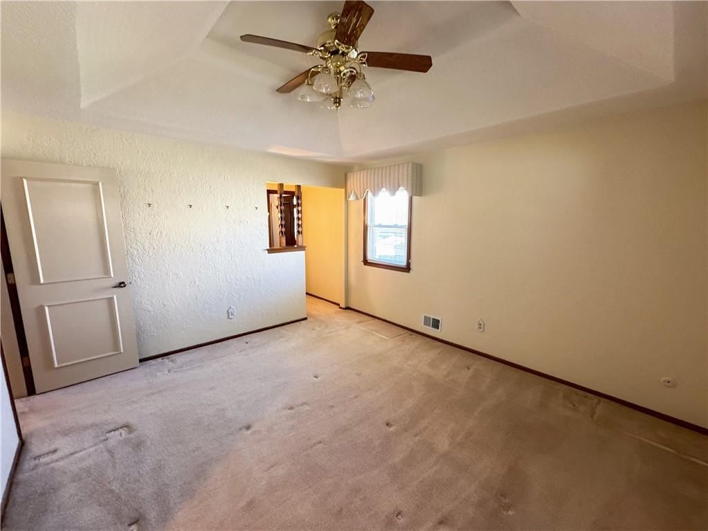 900 NW Roanoke Drive — photo 19