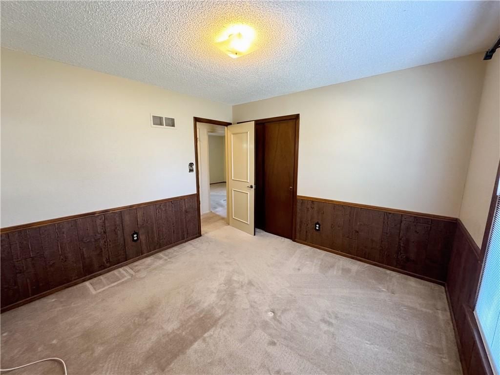 900 NW Roanoke Drive — photo 26
