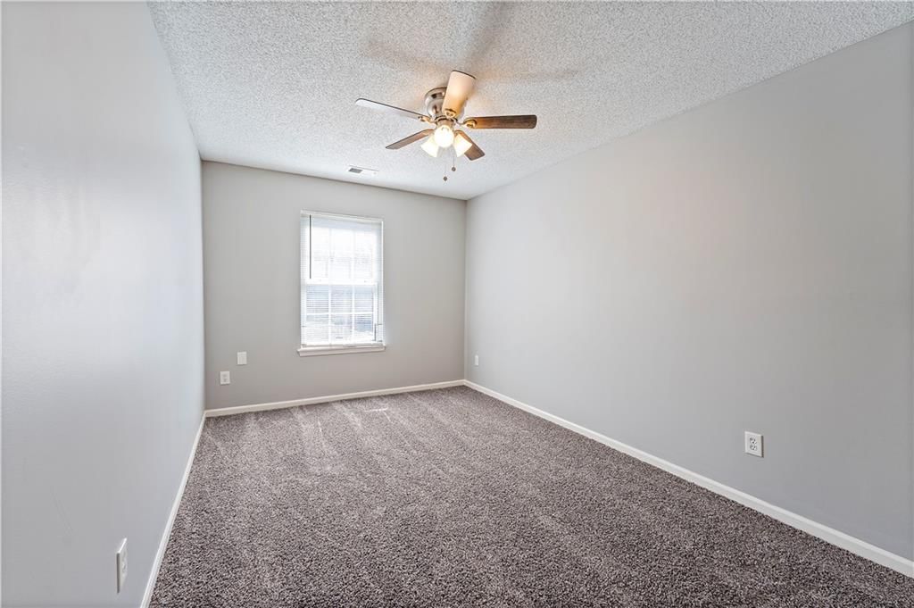 714 NE Swann Circle — photo 22