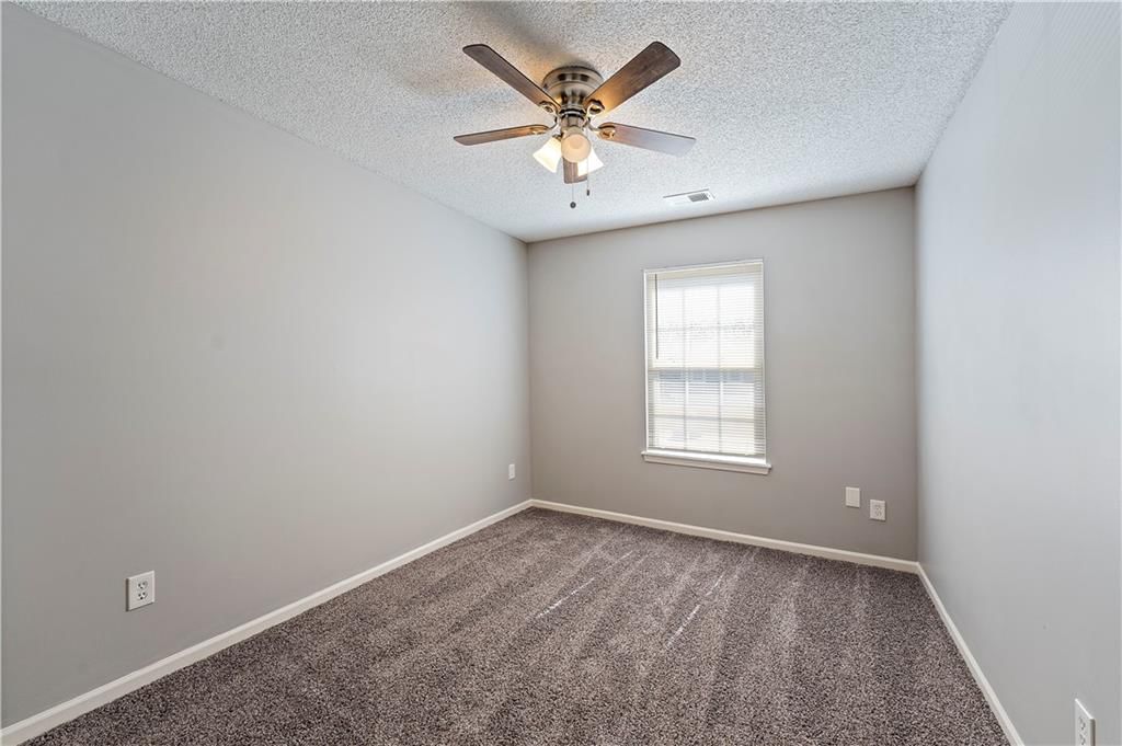 714 NE Swann Circle — photo 24