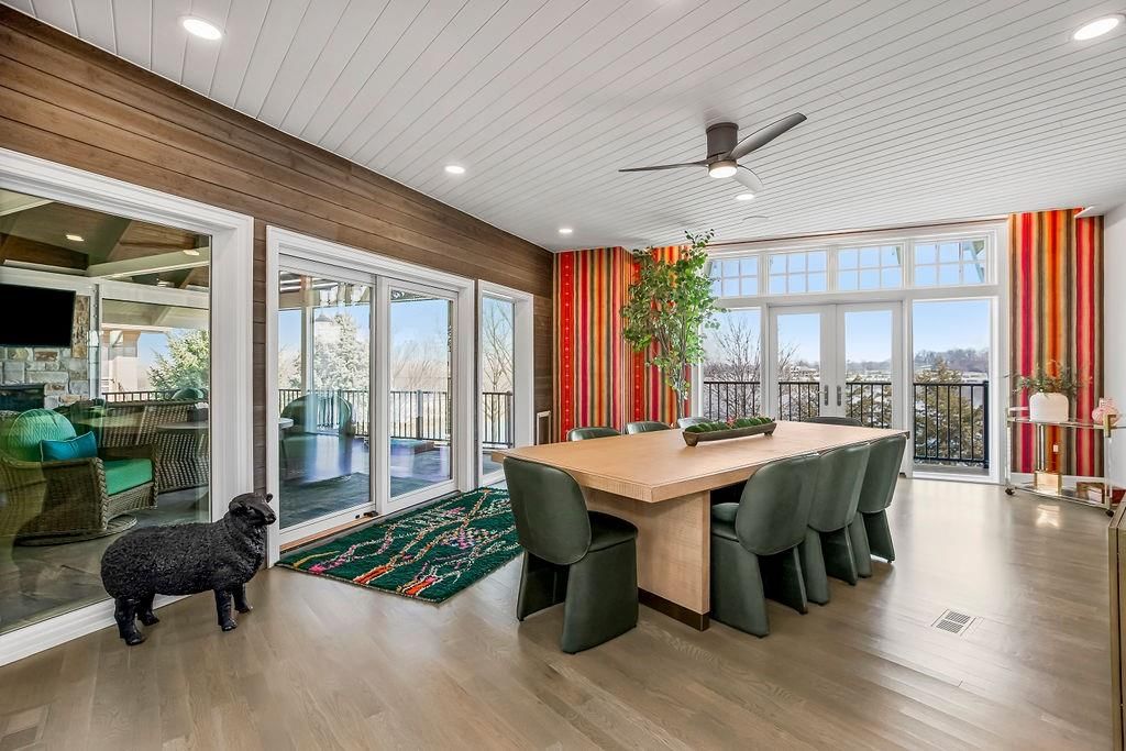 114 Lakeshore Drive — photo 13