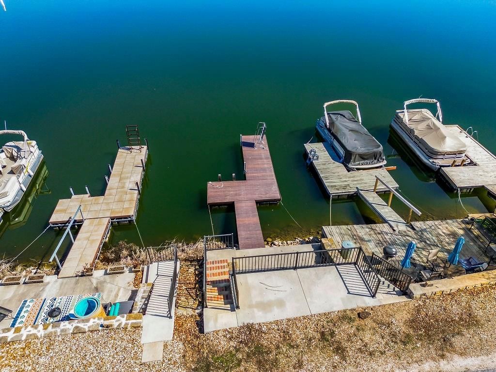 114 Lakeshore Drive — photo 54