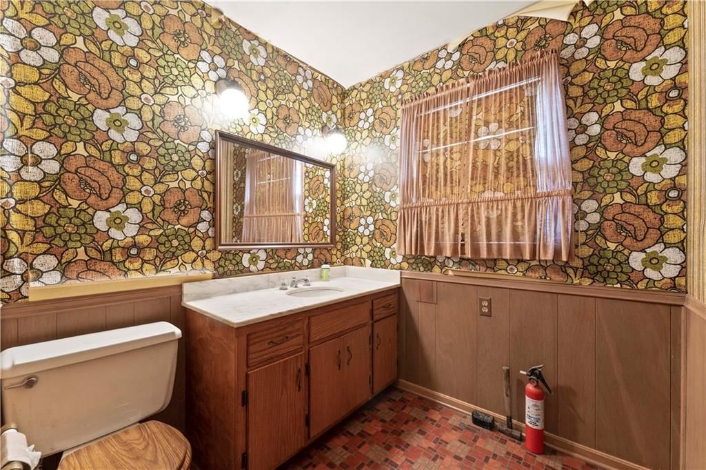 416 W 111th Terrace — photo 15