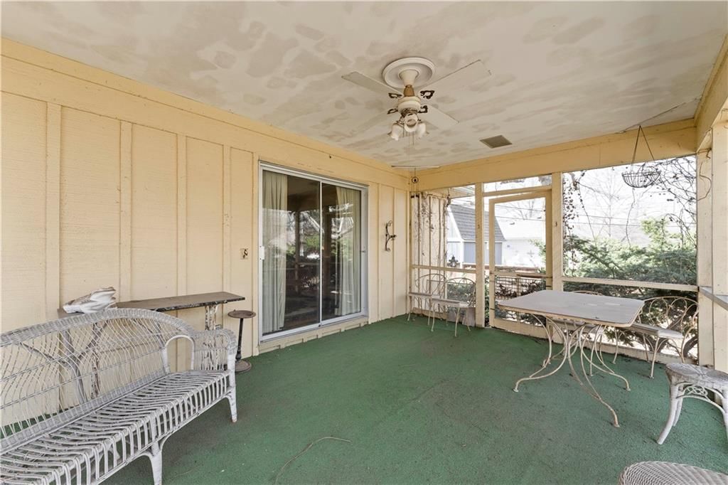 416 W 111th Terrace — photo 35