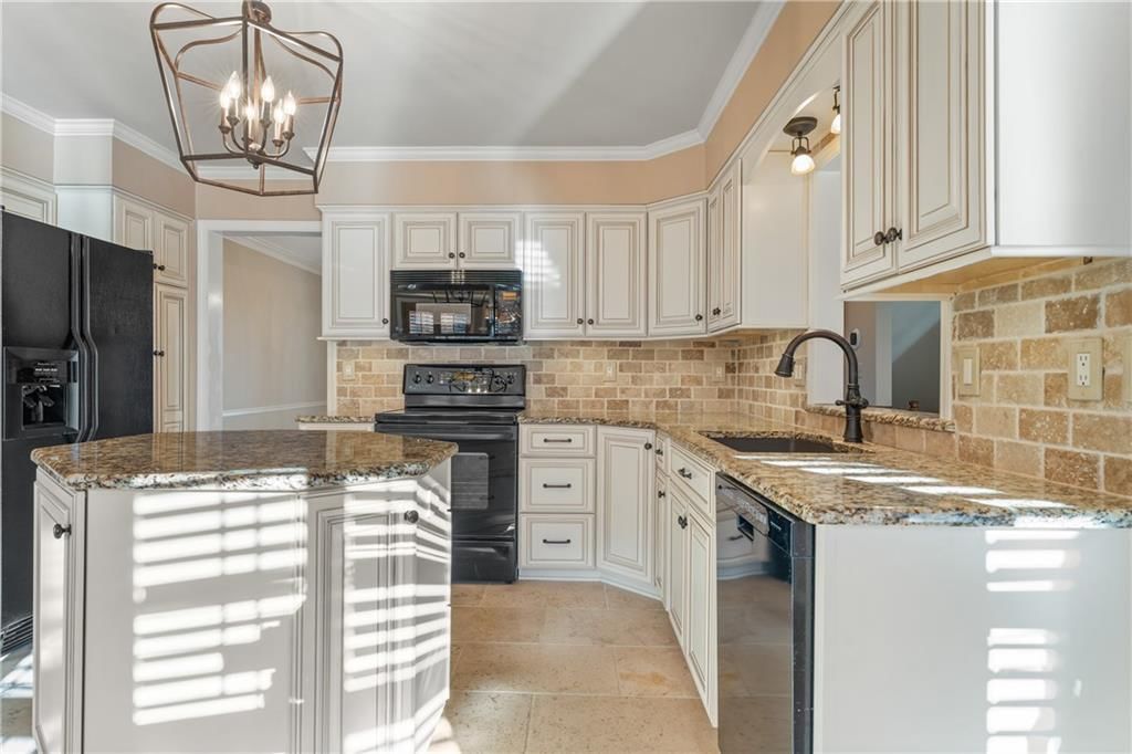 113 NE Shoreview Court — photo 12