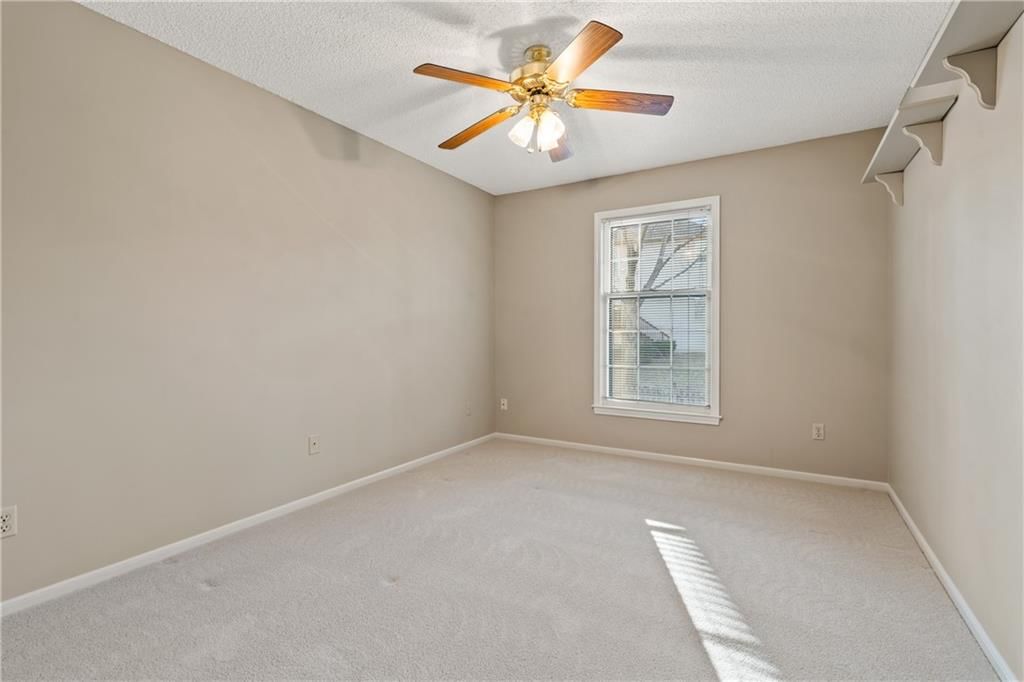 113 NE Shoreview Court — photo 33