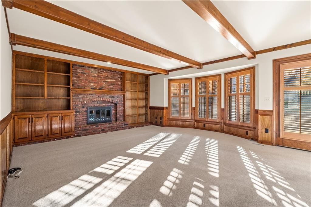 113 NE Shoreview Court — photo 6