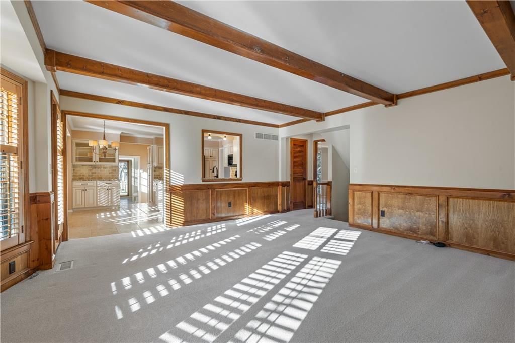 113 NE Shoreview Court — photo 8