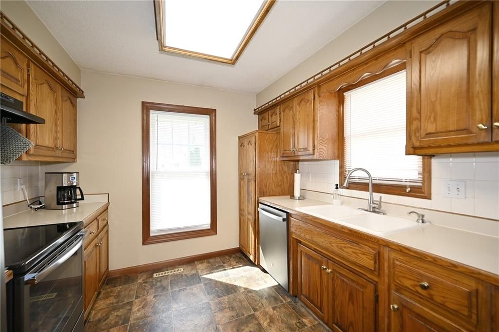 5912 NW Caney Creek Drive — photo 13