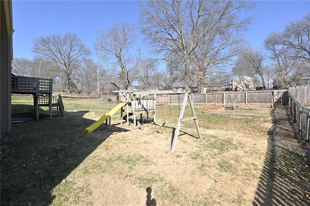 5912 NW Caney Creek Drive — photo 35