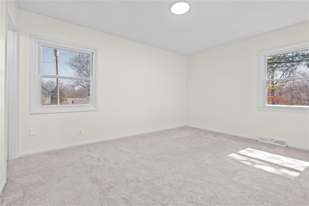 501 Topeka Avenue — photo 19