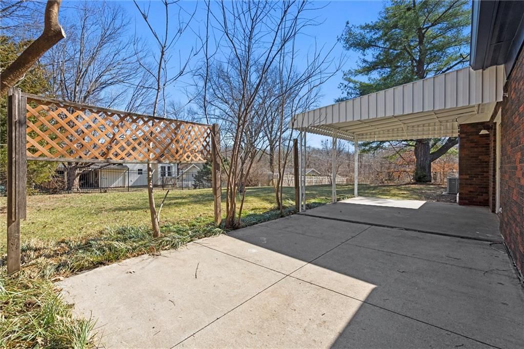 501 Topeka Avenue — photo 29