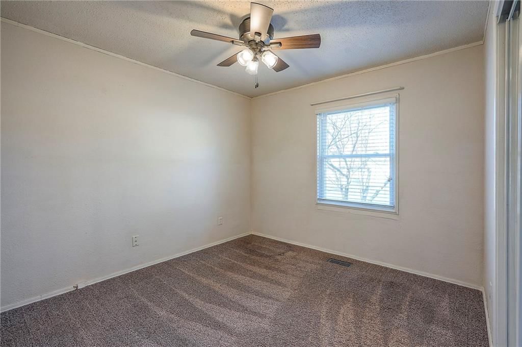 701 N ROGERS Street — photo 24