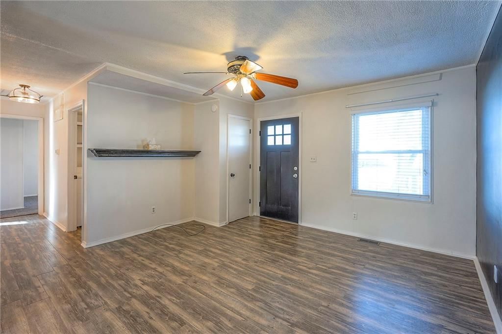 701 N ROGERS Street — photo 5