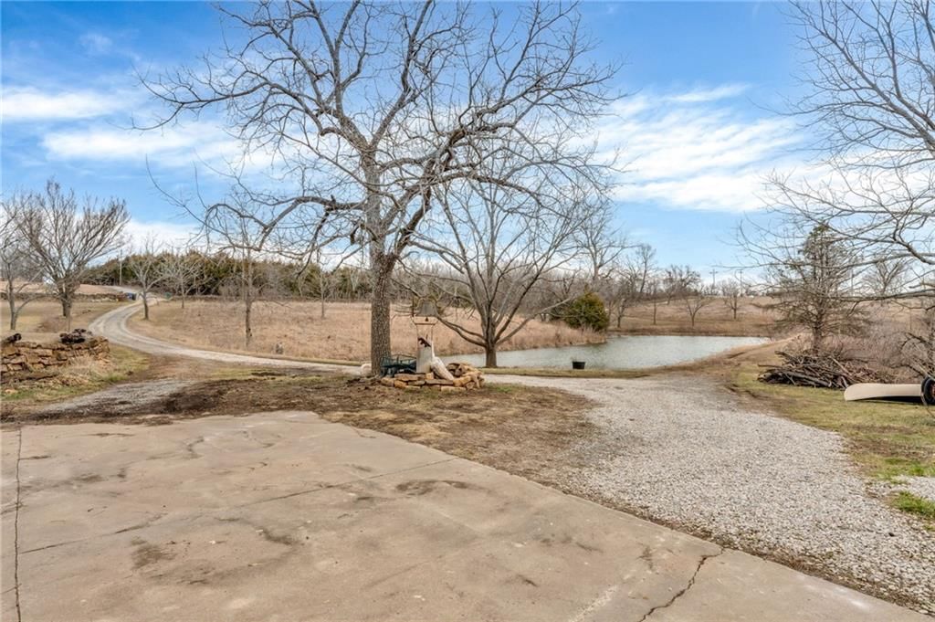1613 E 400 Road — photo 7