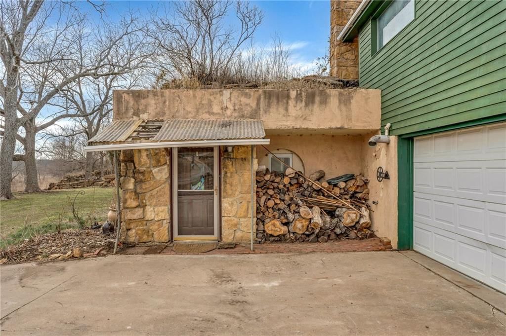 1613 E 400 Road — photo 9