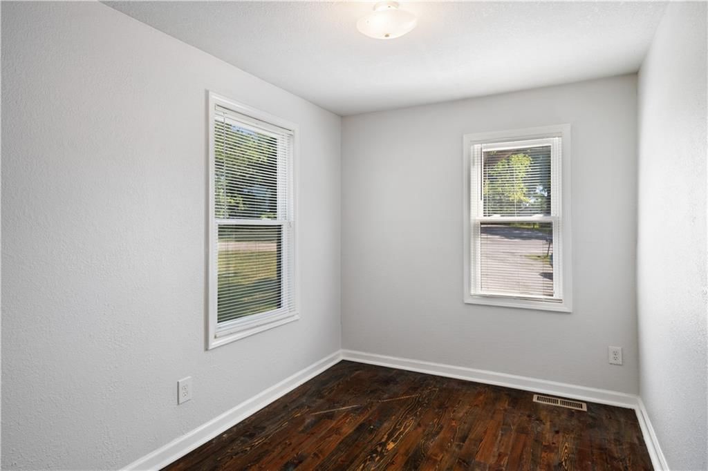 5602 NW KLAMM Drive — photo 13