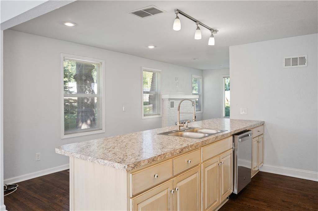 5602 NW KLAMM Drive — photo 9