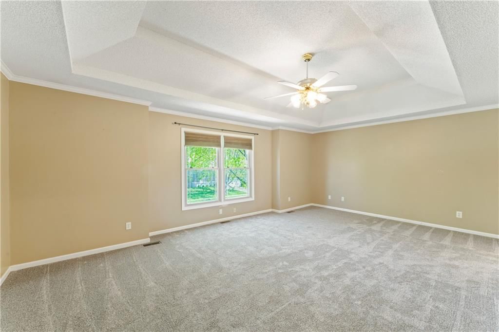 405 Sandra Lane — photo 11
