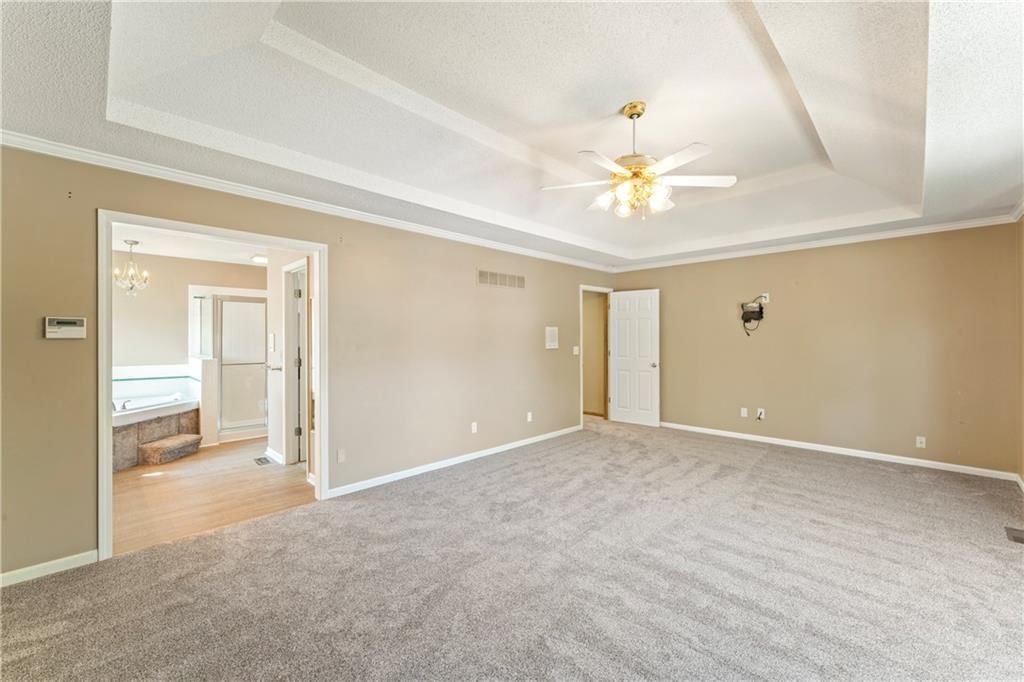 405 Sandra Lane — photo 12