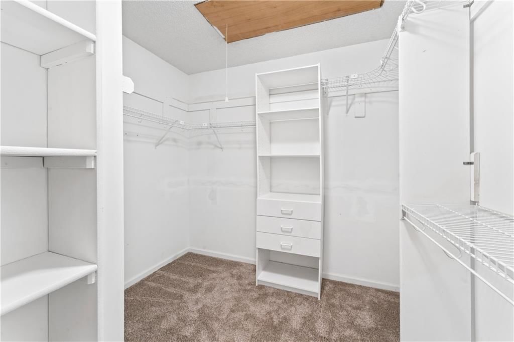 405 Sandra Lane — photo 15